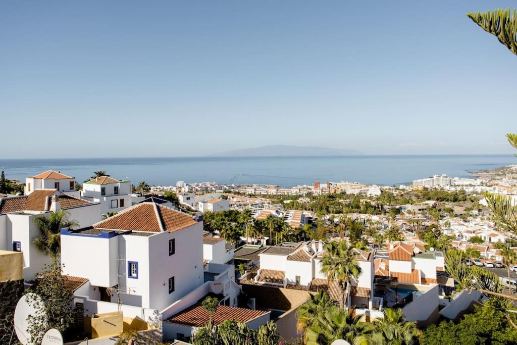 APARTAMENTO con vistas al mar COSTA ADEJE