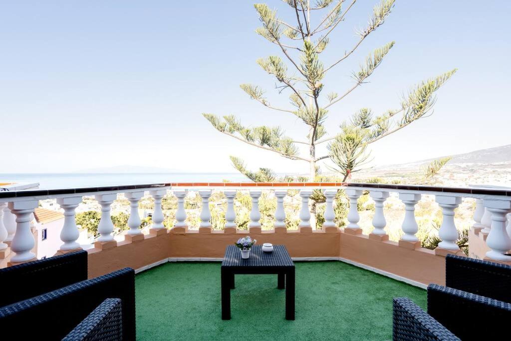 APARTAMENTO con vistas al mar COSTA ADEJE