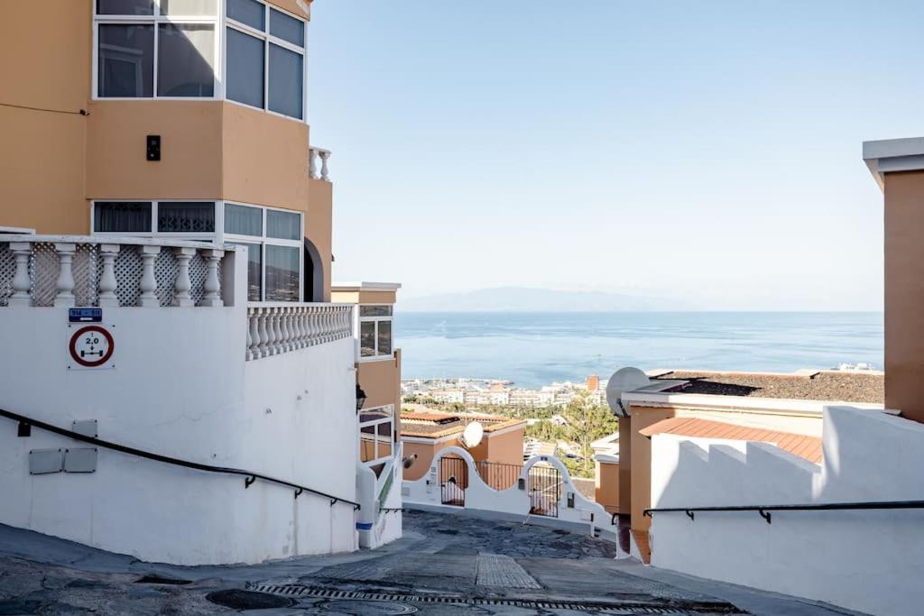 APARTAMENTO con vistas al mar COSTA ADEJE