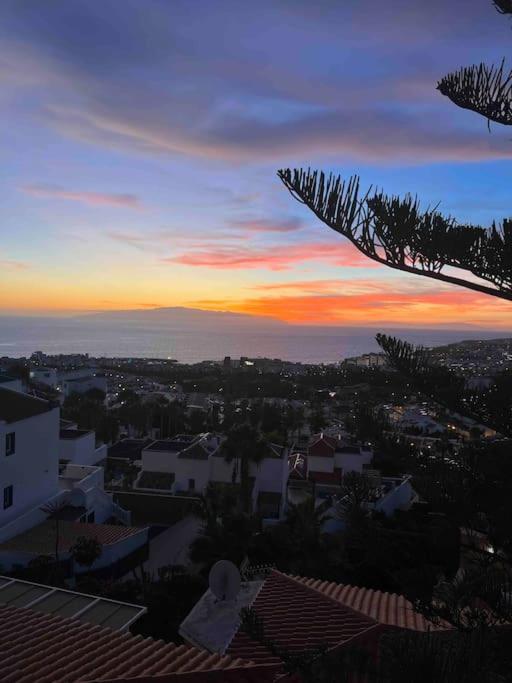 APARTAMENTO con vistas al mar COSTA ADEJE