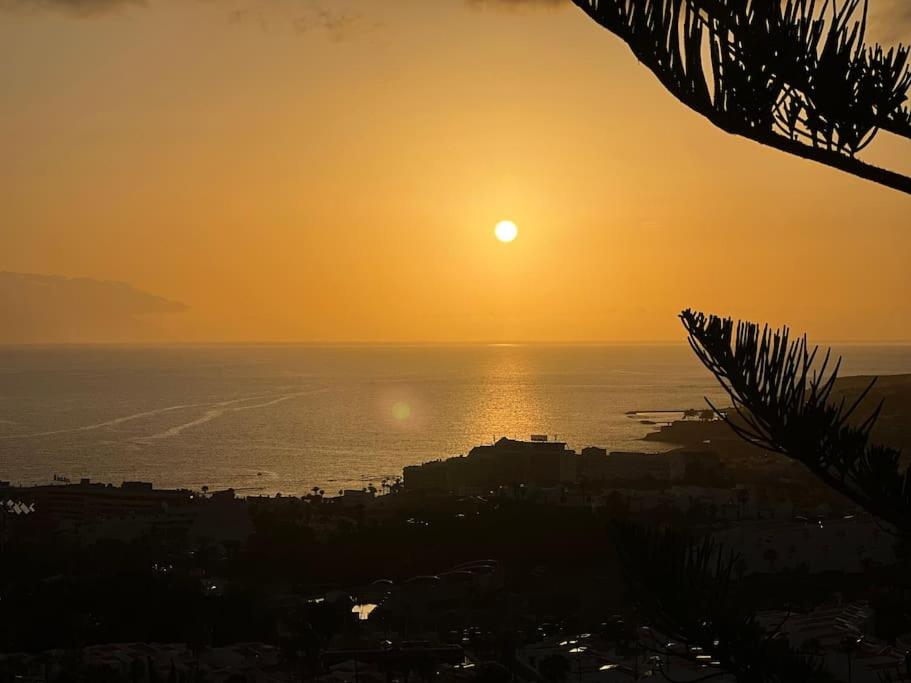 APARTAMENTO con vistas al mar COSTA ADEJE