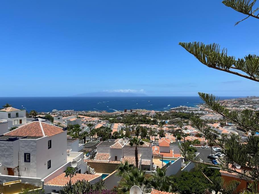 APARTAMENTO con vistas al mar COSTA ADEJE