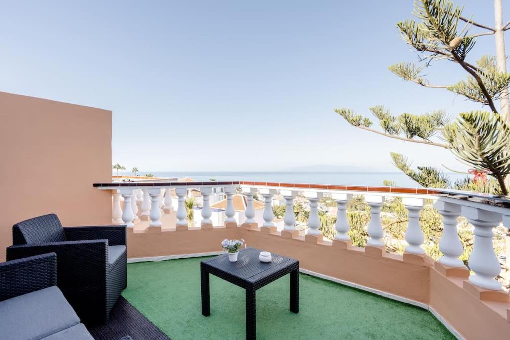 APARTAMENTO con vistas al mar COSTA ADEJE