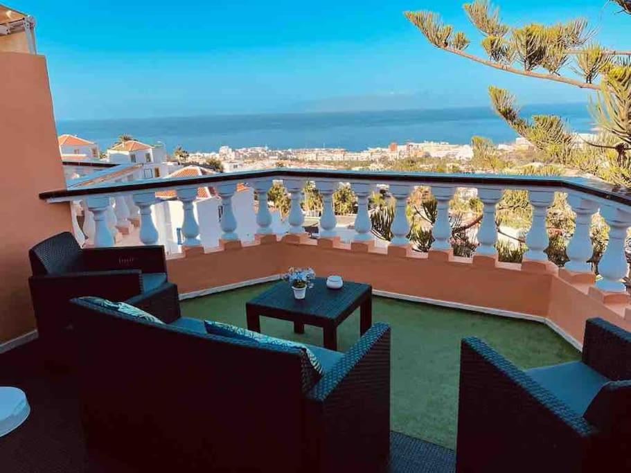 APARTAMENTO con vistas al mar COSTA ADEJE