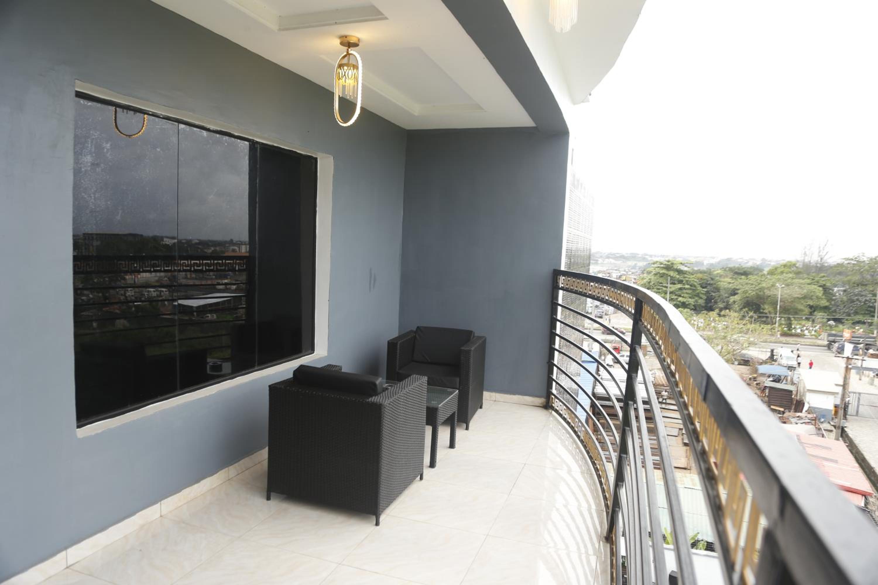 1-Bedroom Flat - Sleeps 3 - Pool - Spa - Parking view 5