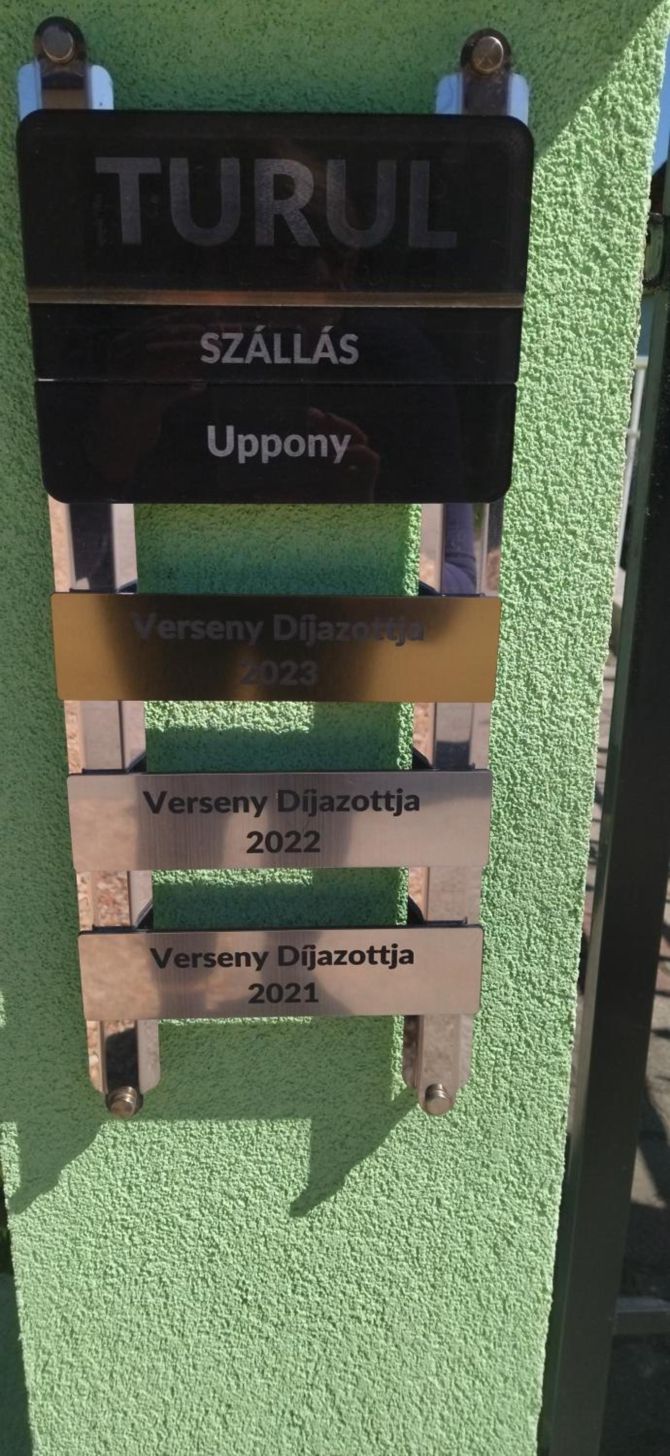KOÓS VENDÉGHÁZ