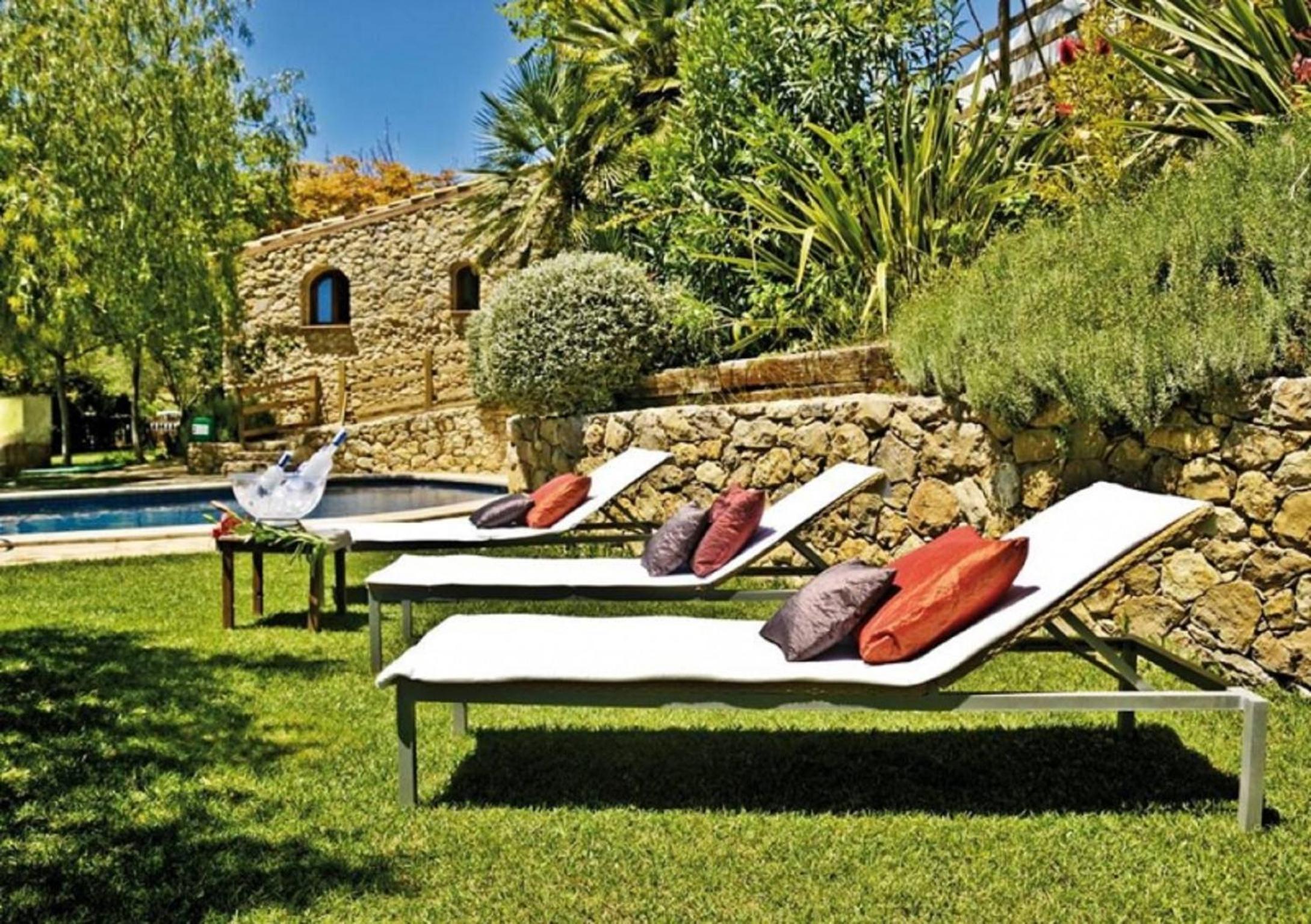 Photo 12