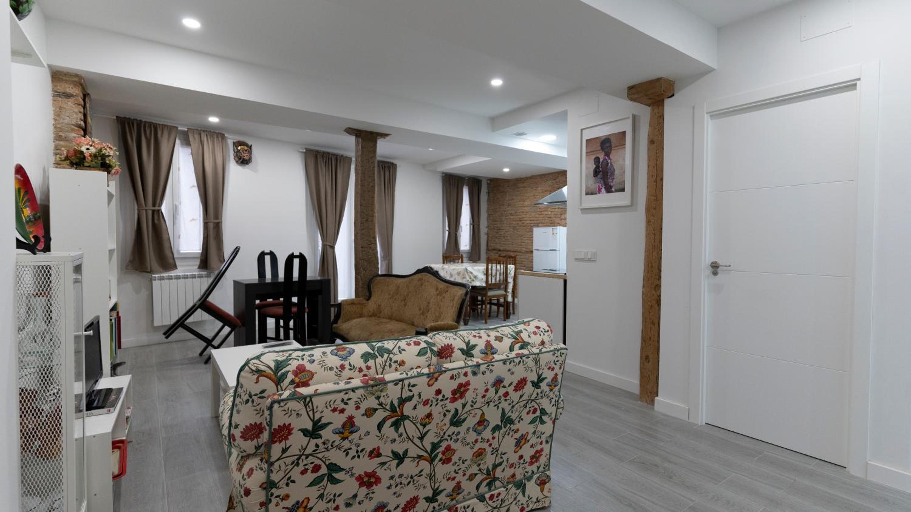 Laurel Cozy Home
