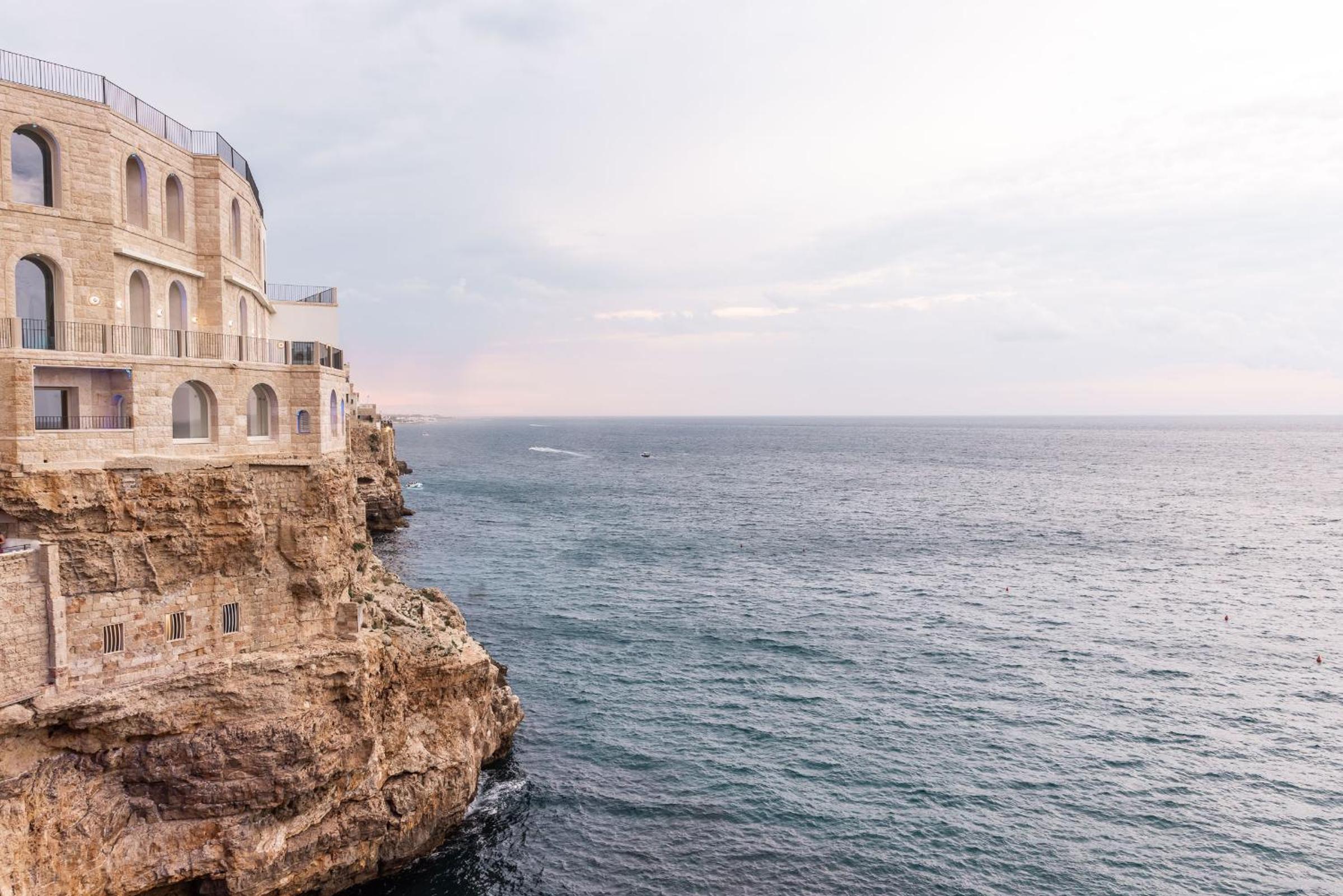 Dritta al Cuore Suite & Pool view 3