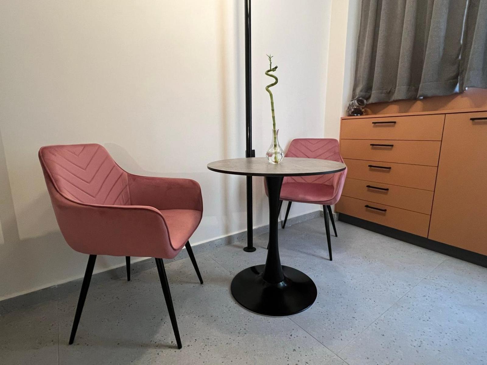 Apartment Falirou