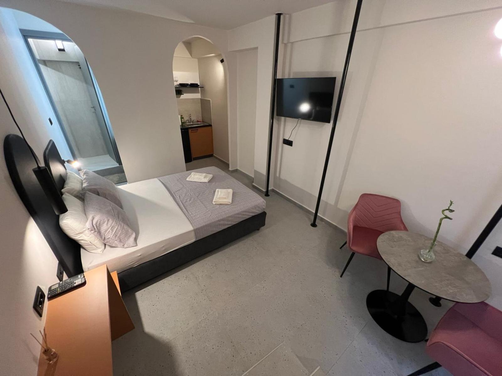 Apartment Falirou