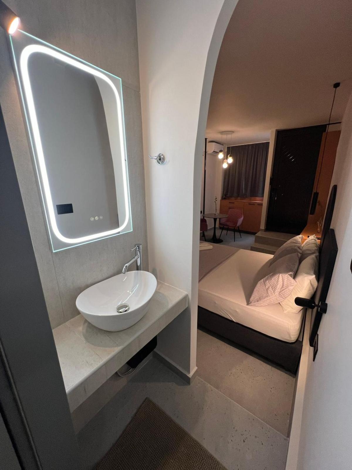 Apartment Falirou