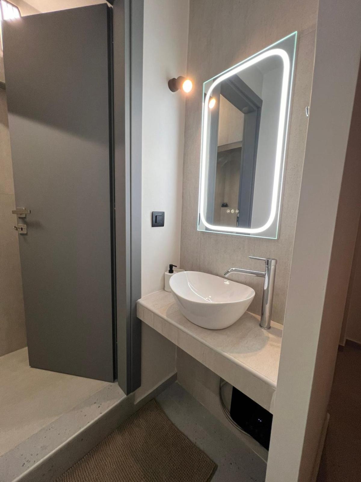 Apartment Falirou