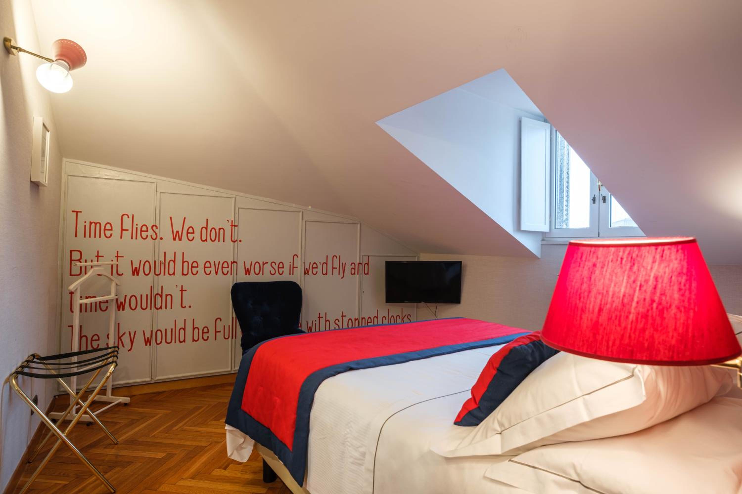 Vicario Suites