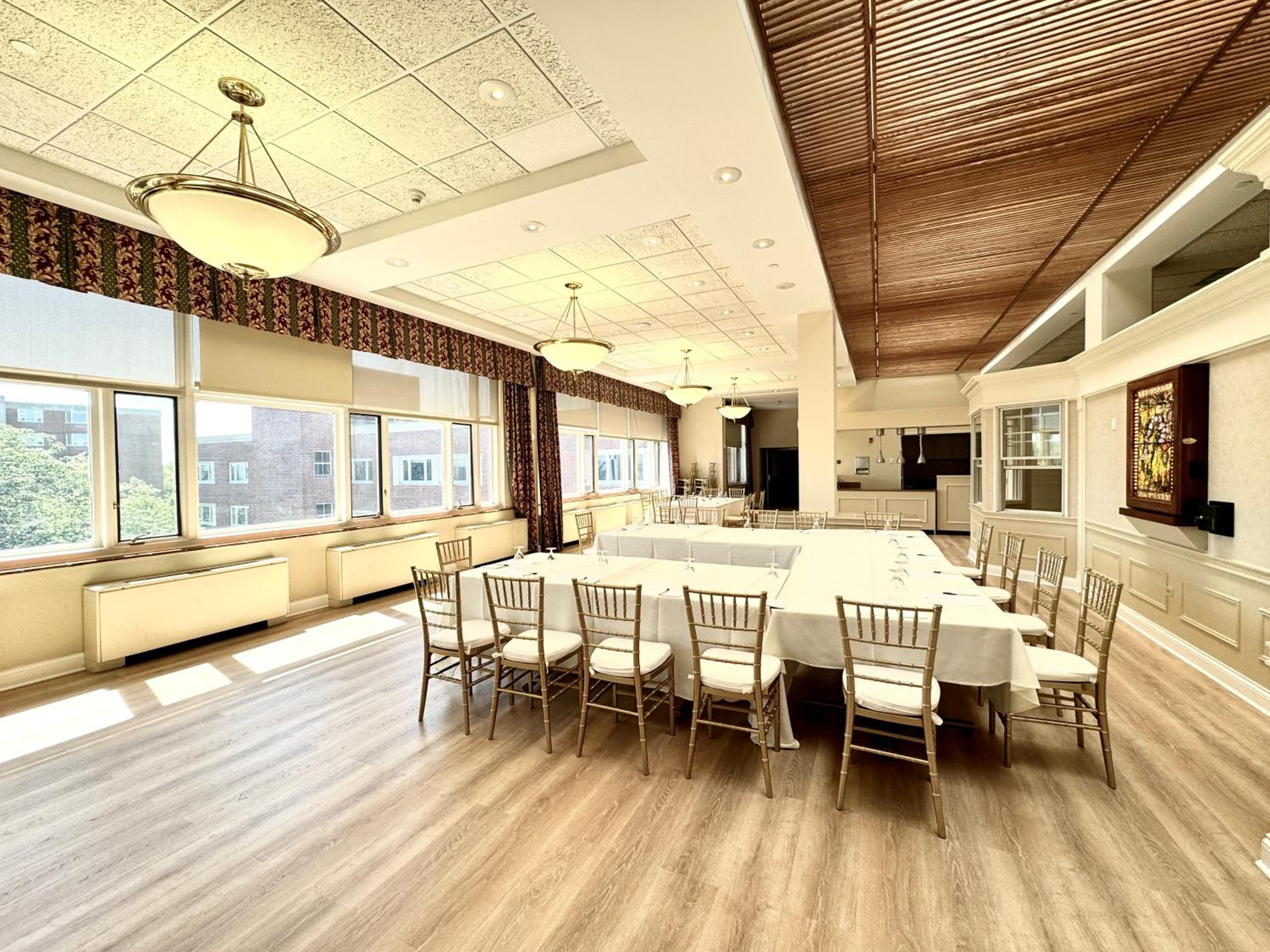 Evanston Vacations - The GEM Museum Suites - Property Image 29
