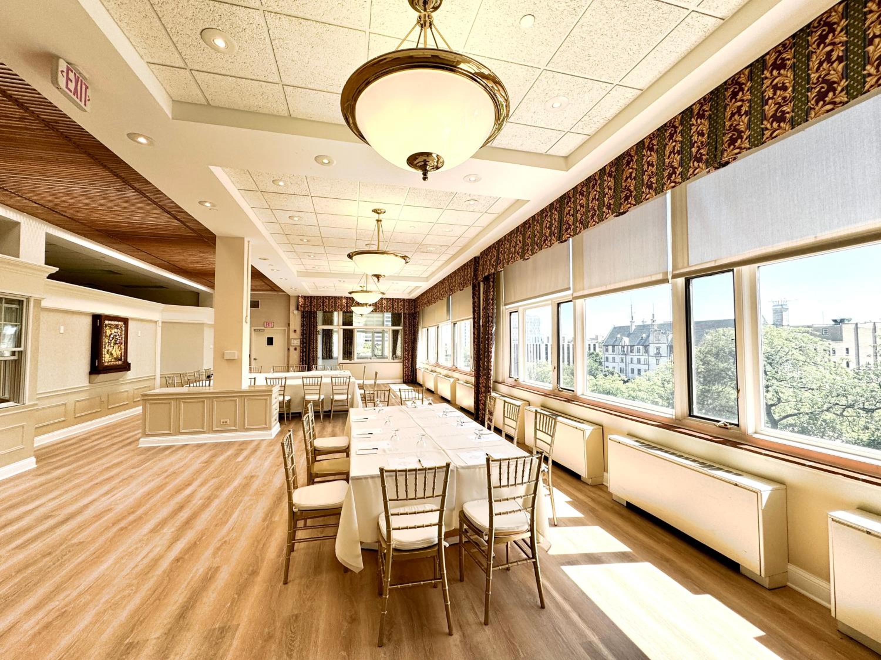 Evanston Vacations - The GEM Museum Suites - Property Image 26