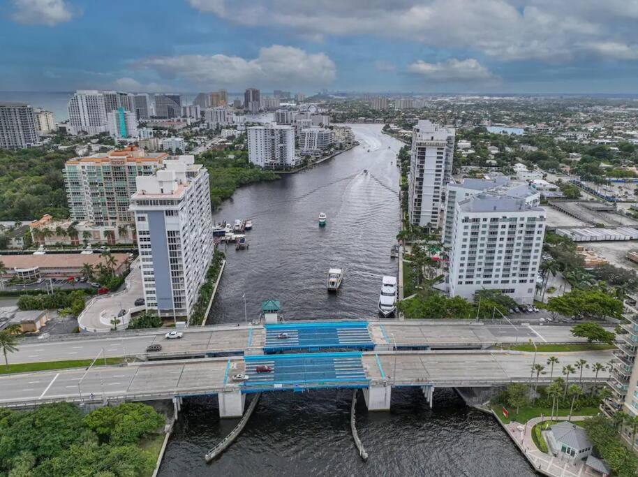NEW! Penthouse Waterfront with Oceanview Renovated view 4