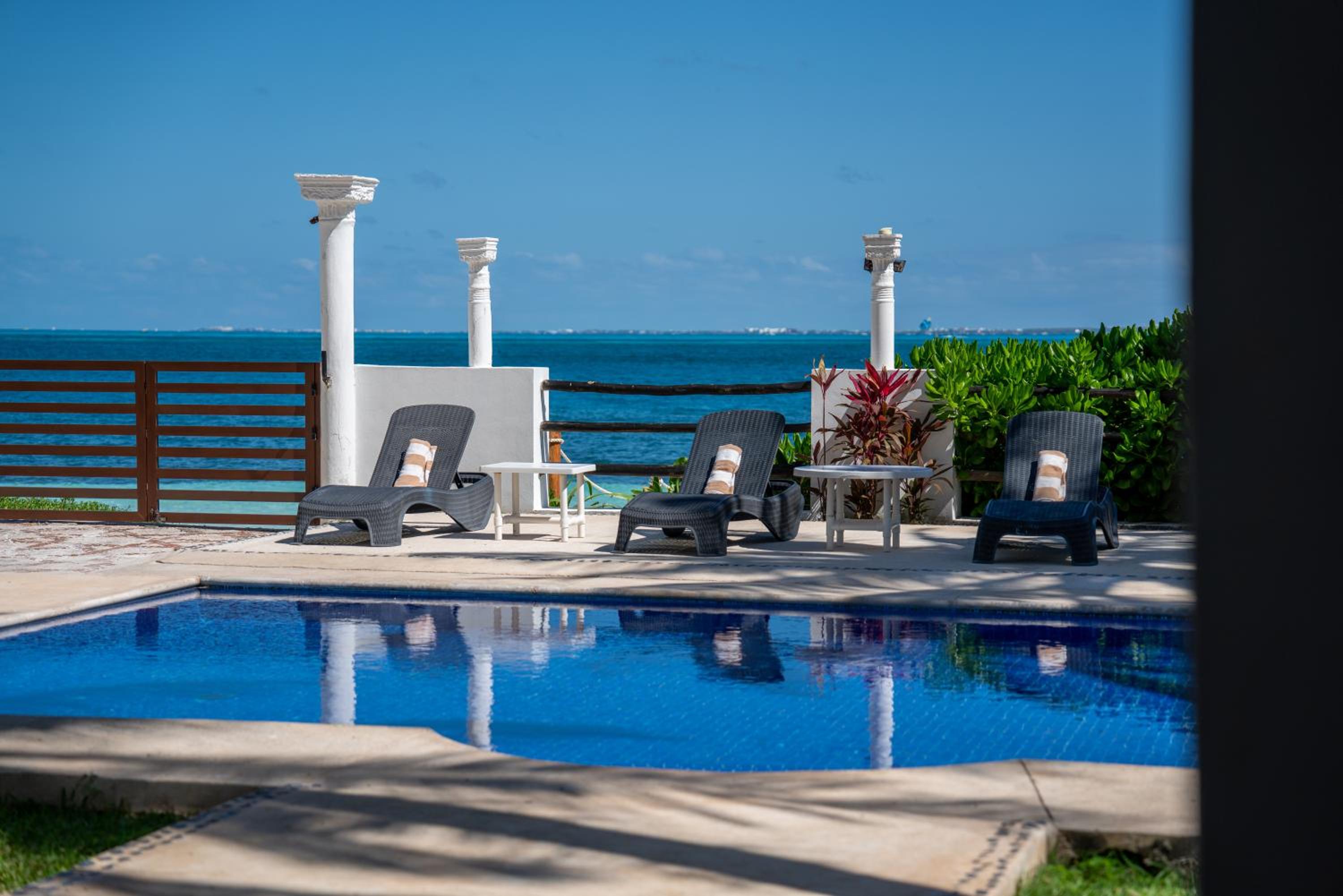 Unique 5BR Beachfront Villa w/ Private Pool!