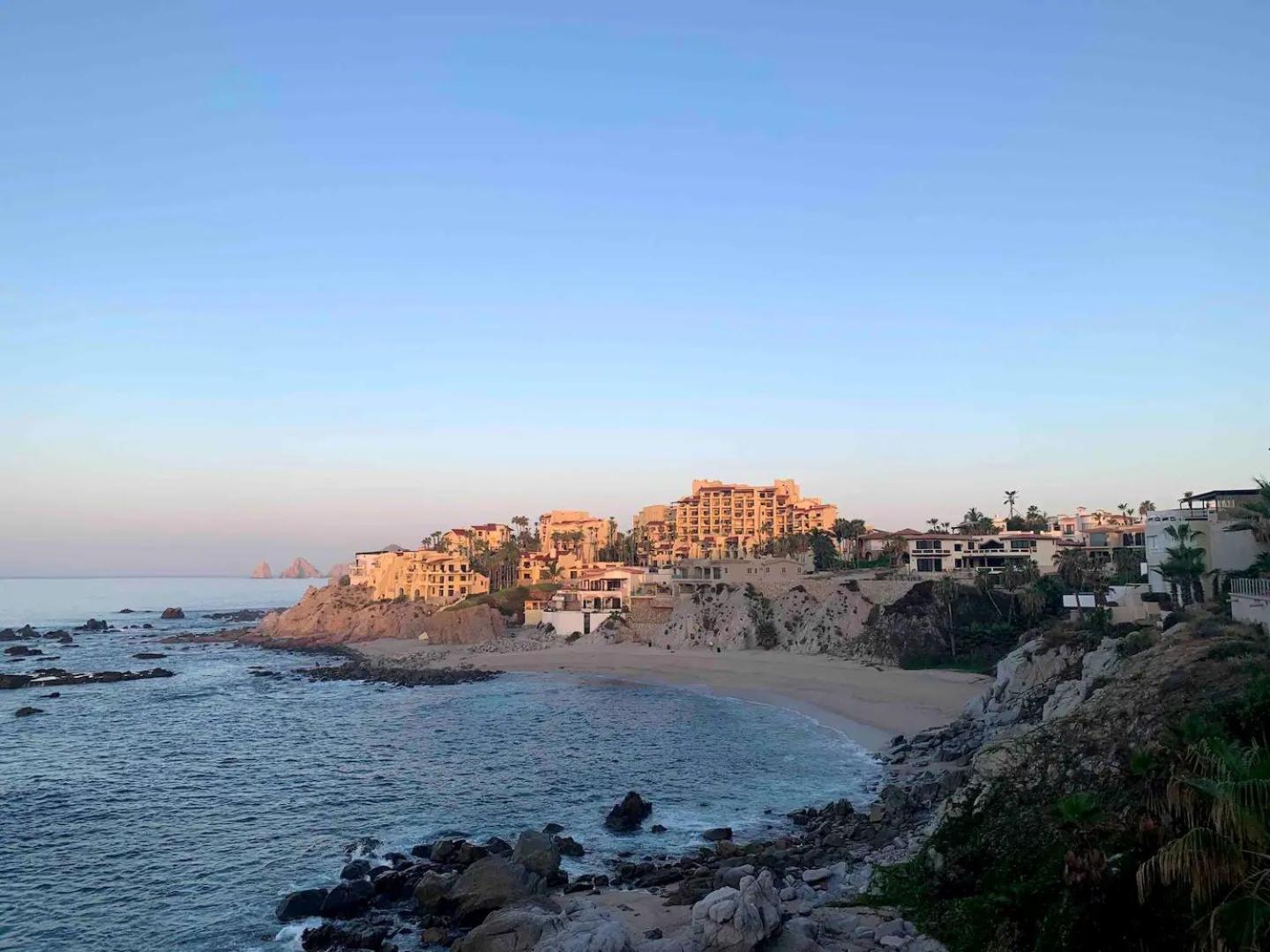 Hotel Stunning Views Beach & Lifestyle - Image 1