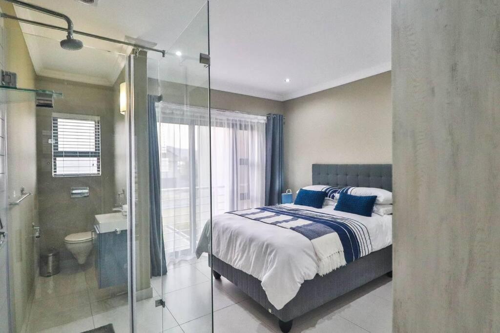 Hartbeespoort Dam Getaway Home