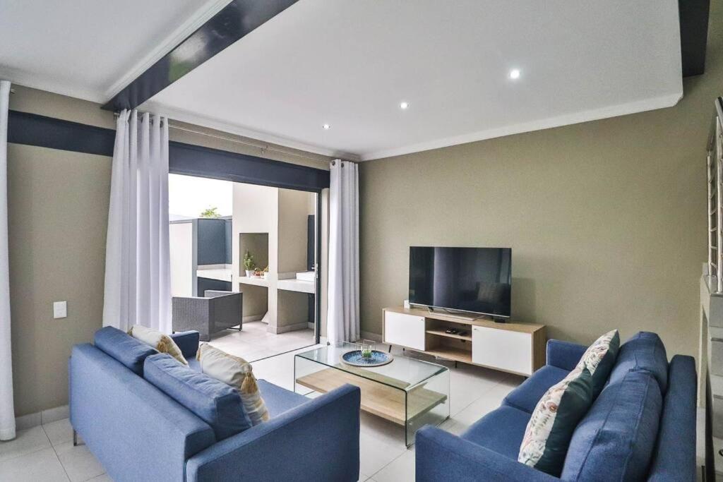 Hartbeespoort Dam Getaway Home