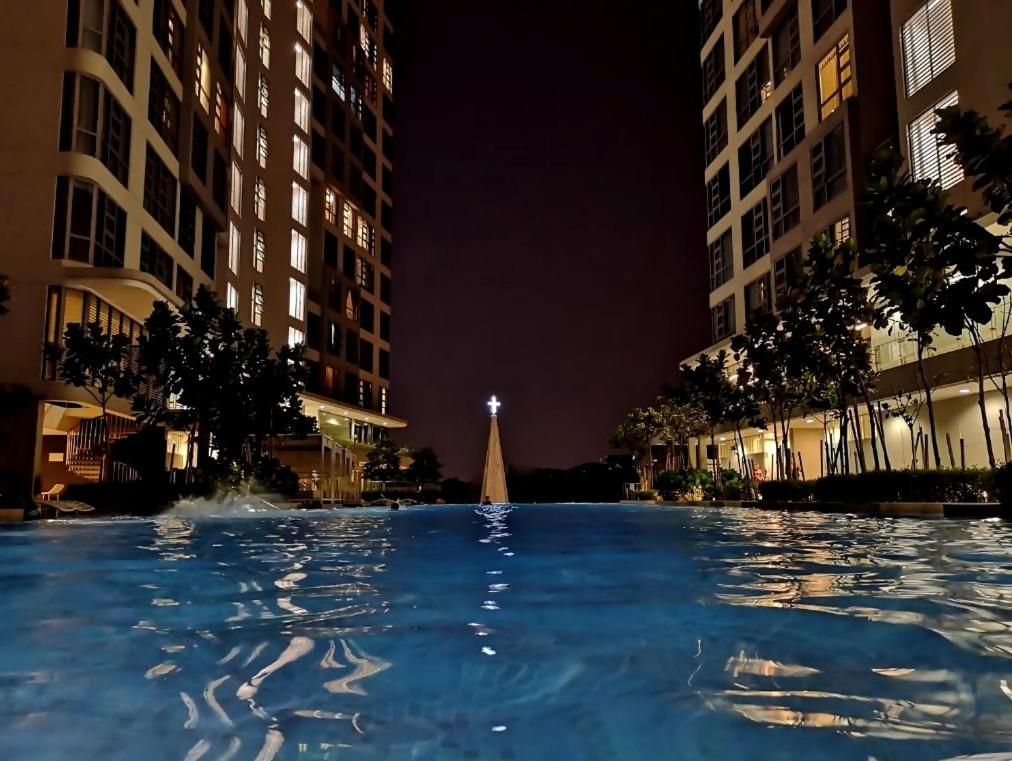 Pool World at Robertson Residence Kuala Lumpur