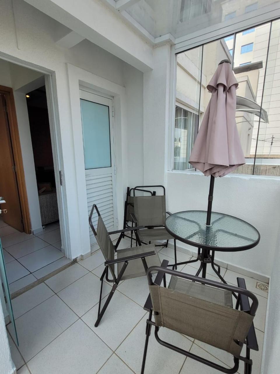 Apartamento central aconchegante temática Friends Ponta Grossa PR
