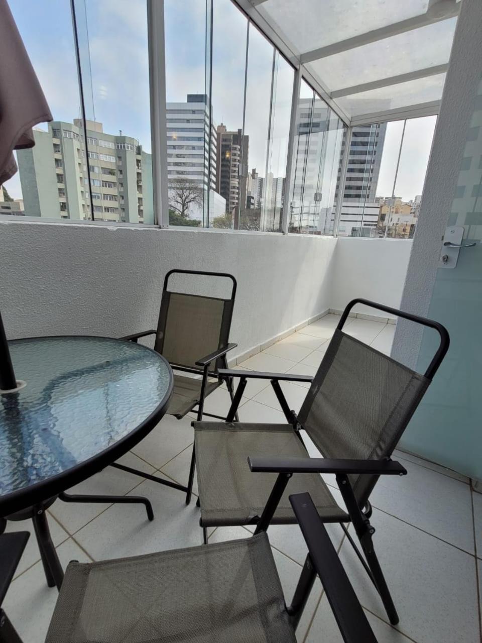 Apartamento central aconchegante temática Friends Ponta Grossa PR