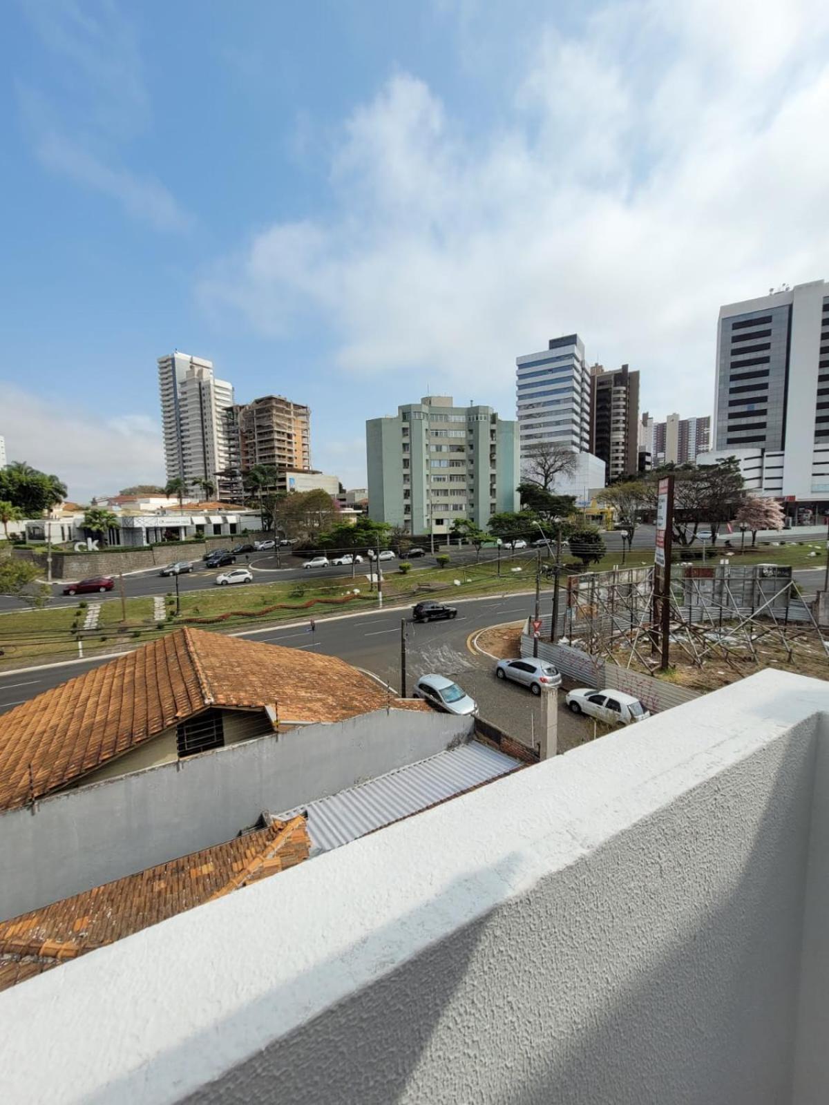 Apartamento central aconchegante temática Friends Ponta Grossa PR