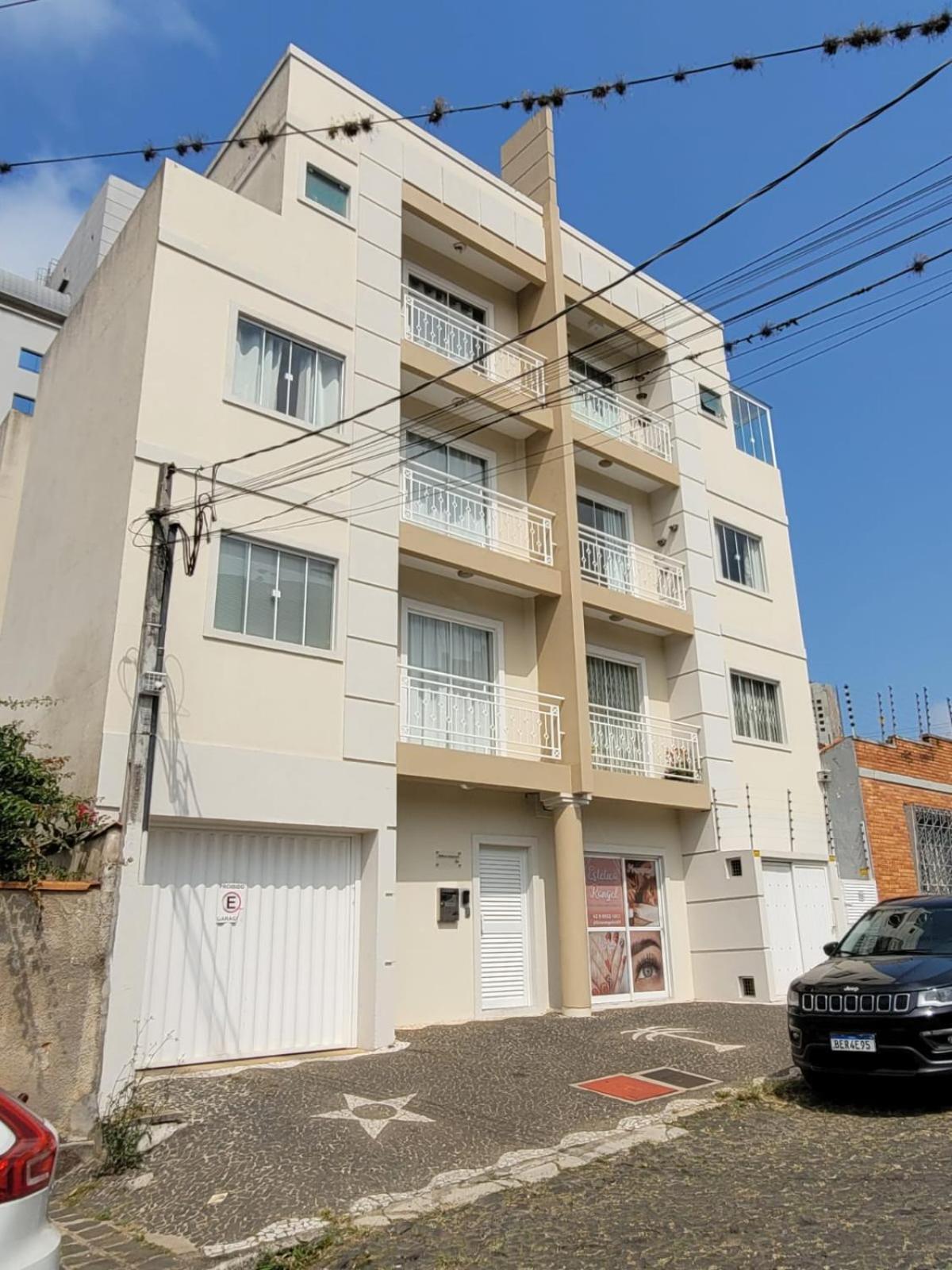 Apartamento central aconchegante temática Friends Ponta Grossa PR
