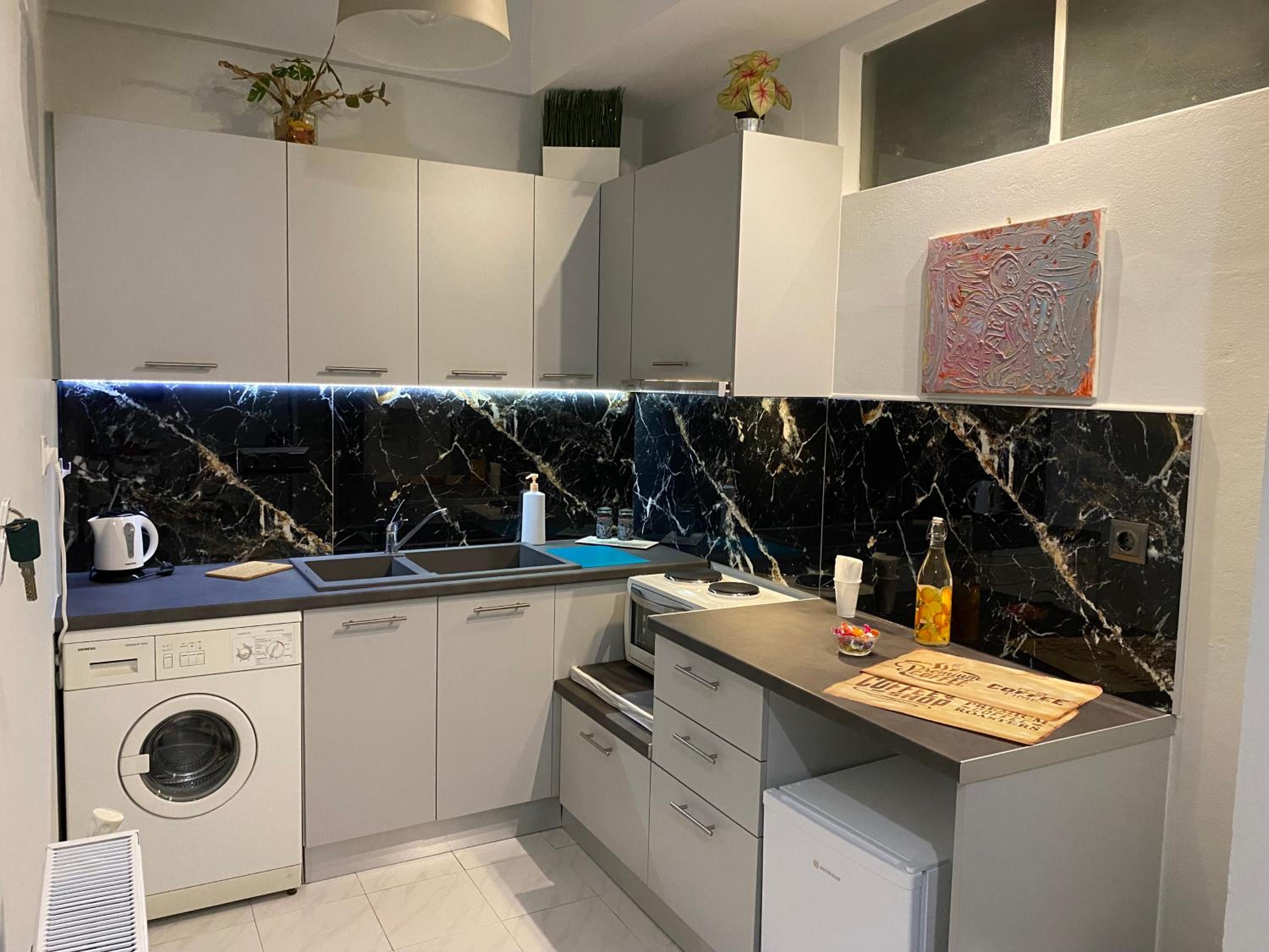 Urban Chic Flat Pagrati Athens