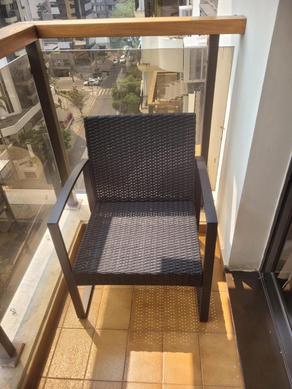 Flat Rua Haddock Lobo 867 com 2 Quartos e Sacada e Enxoval