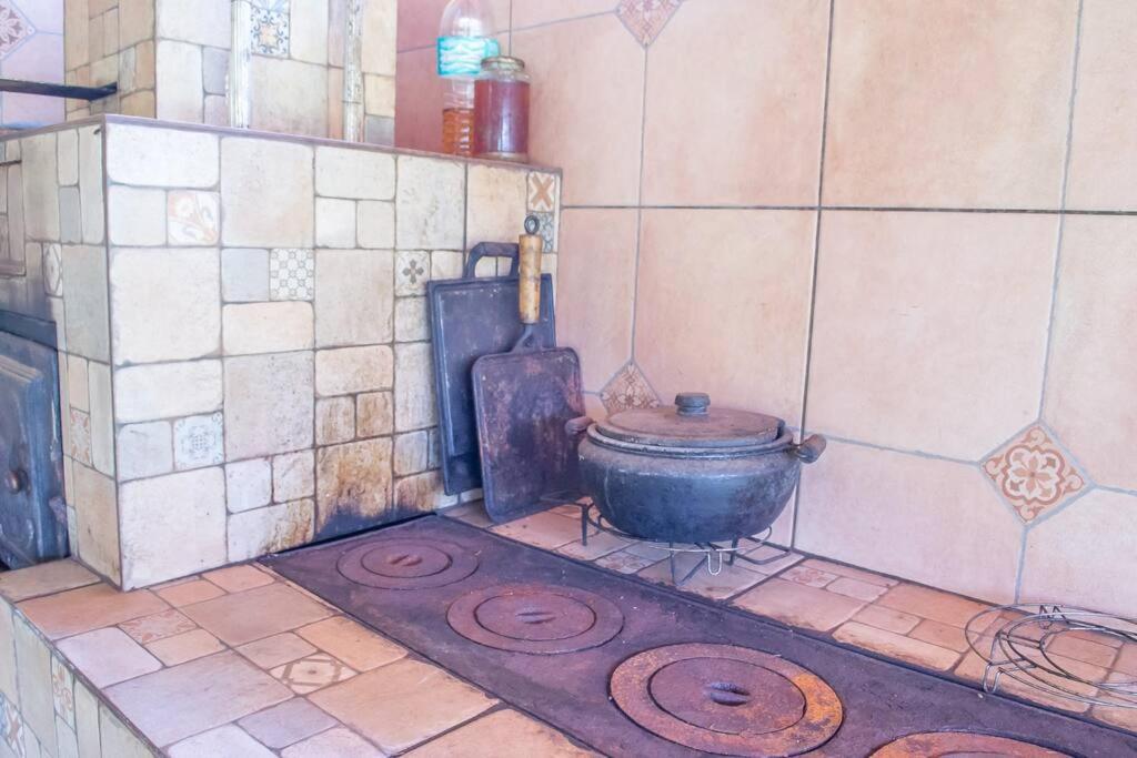 Piscina, churrasco, fogão a lenha a uma hora de BH