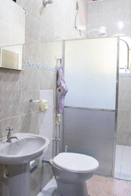 Piscina, churrasco, fogão a lenha a uma hora de BH