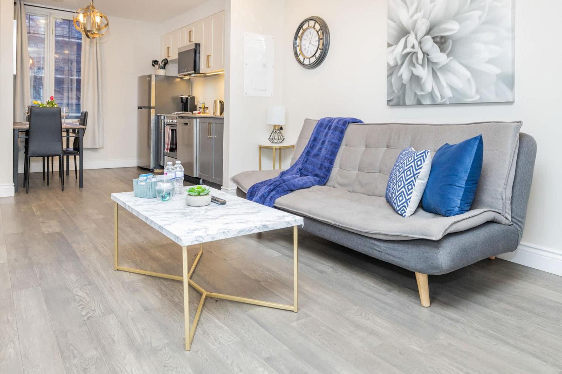 Lowertown Apartment - Sleeps 4