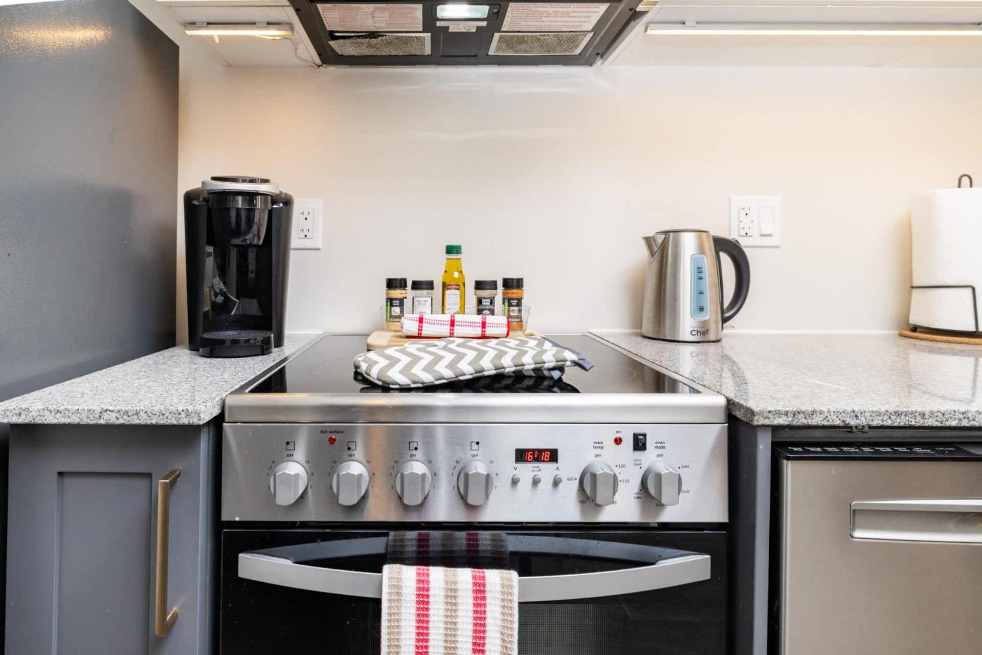 Lowertown Apartment - Sleeps 4