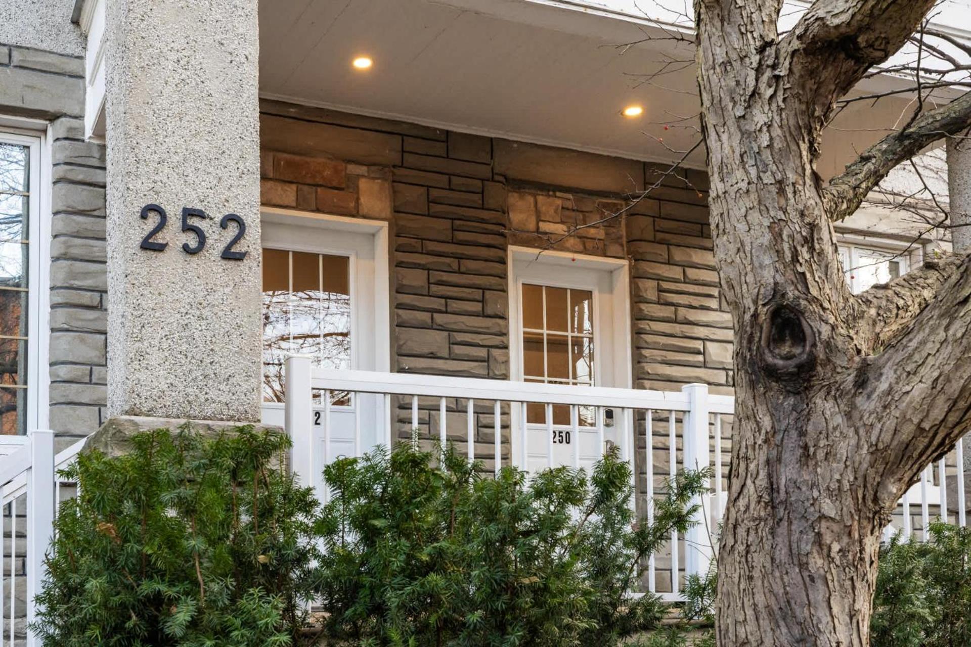 Lowertown Apartment - Sleeps 4