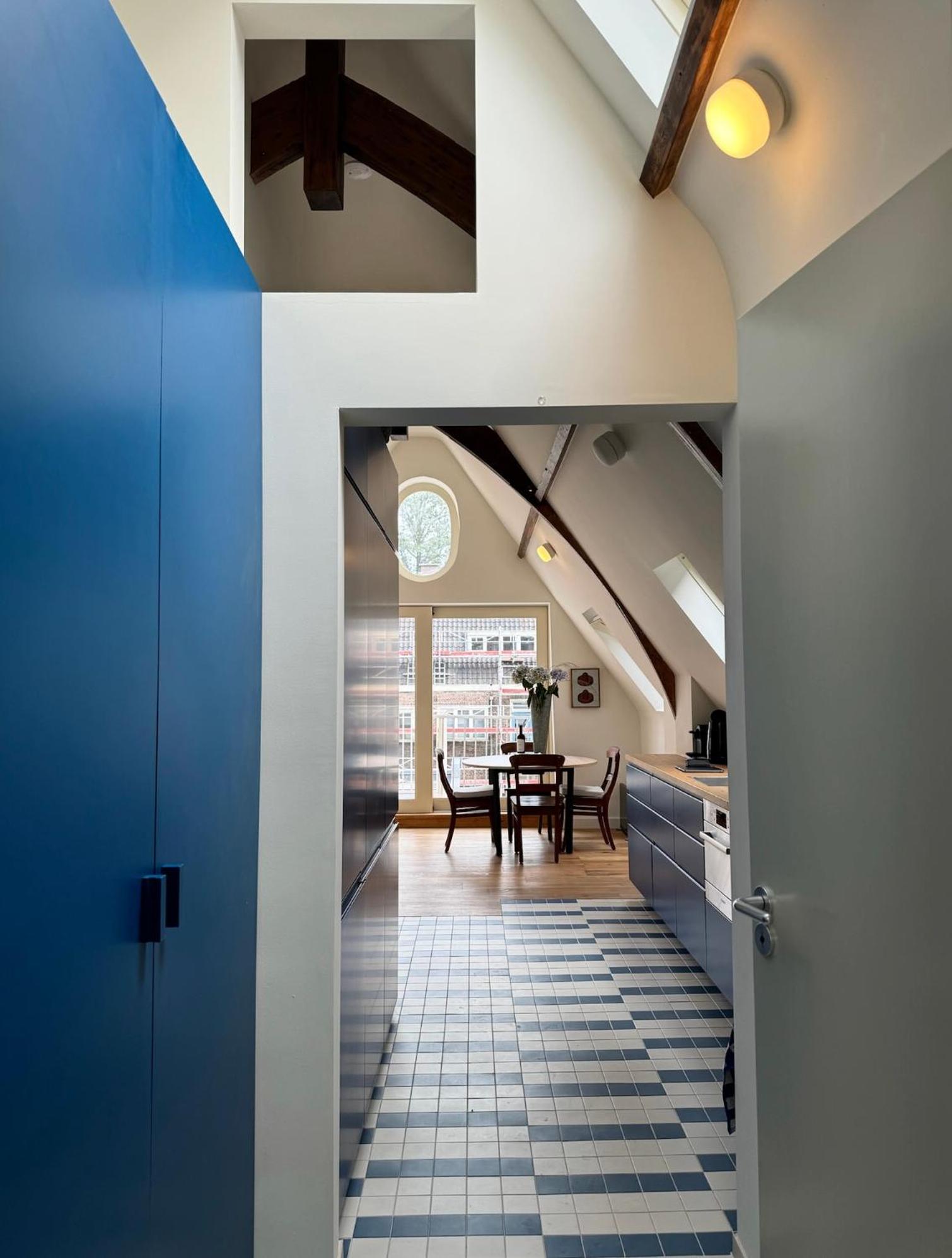 Central Art Apartment - Nieuwmarkt area