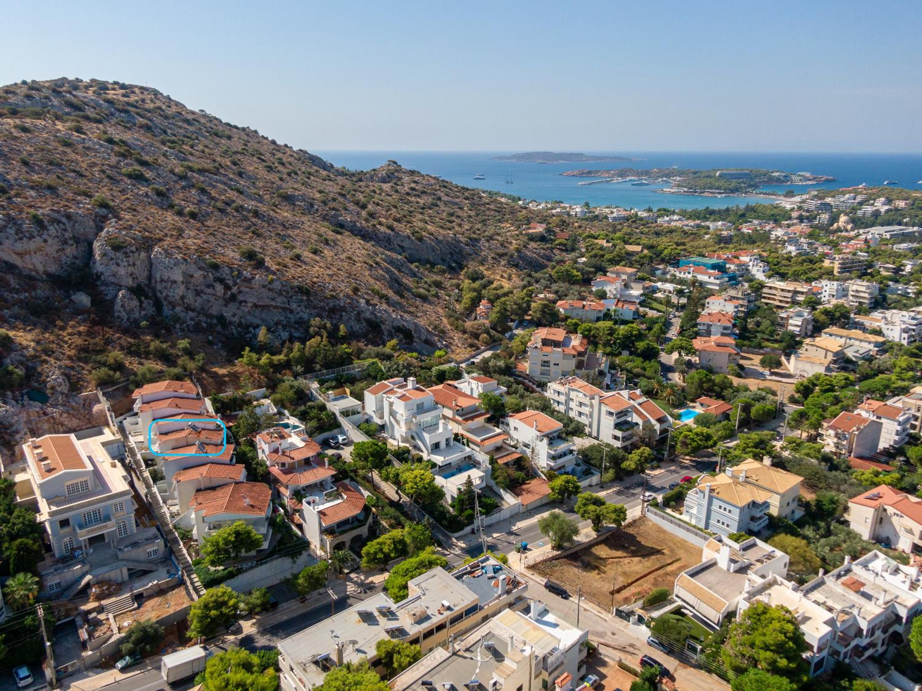 Villa Costa Luca in Vouliagmeni photo 4