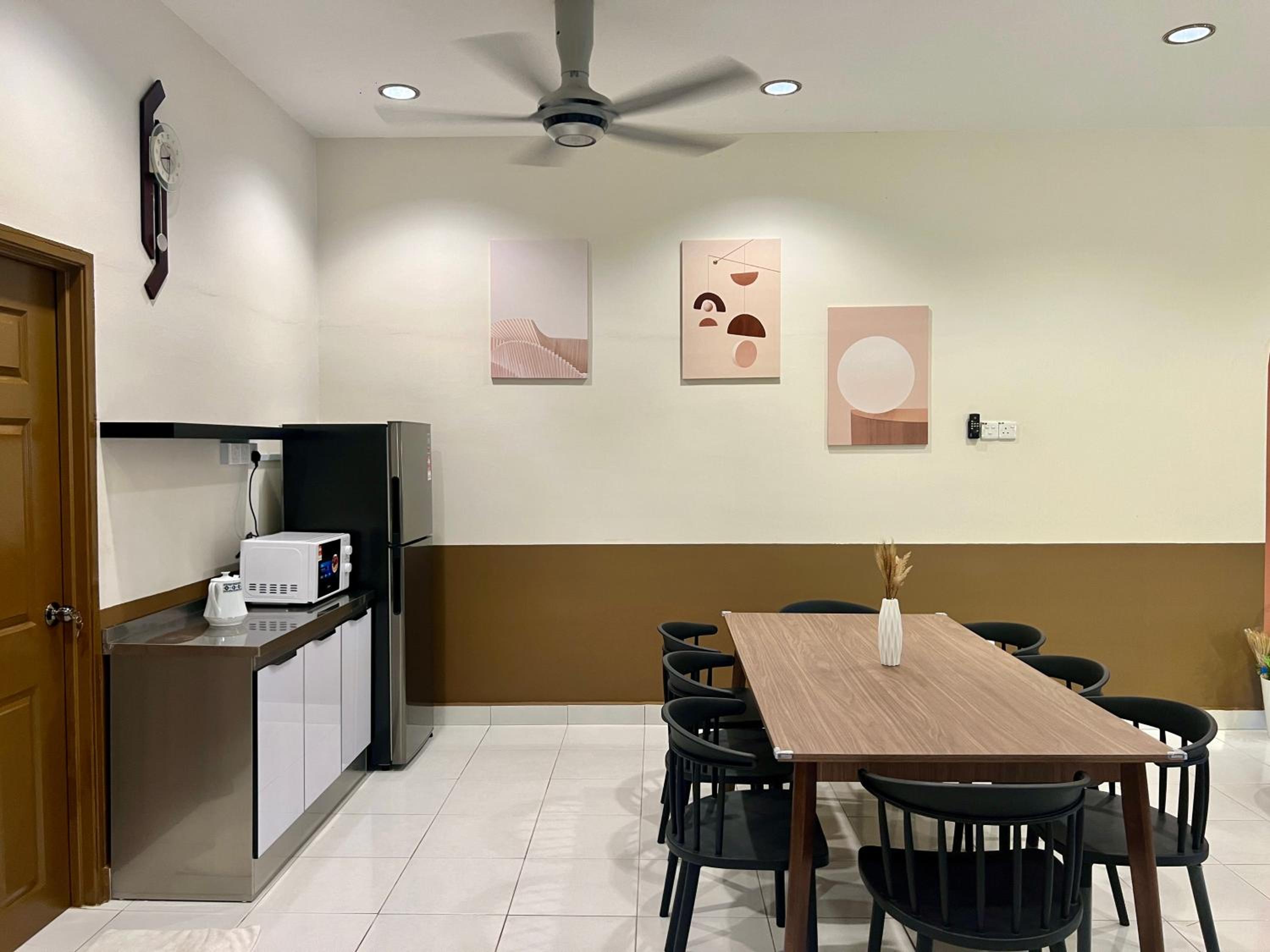 Mariahnna Home