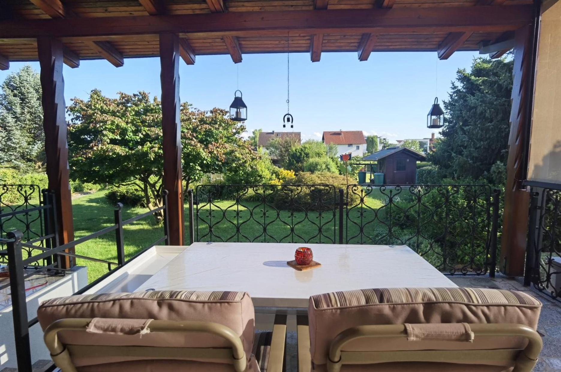 Comfortable condo for long-term stays