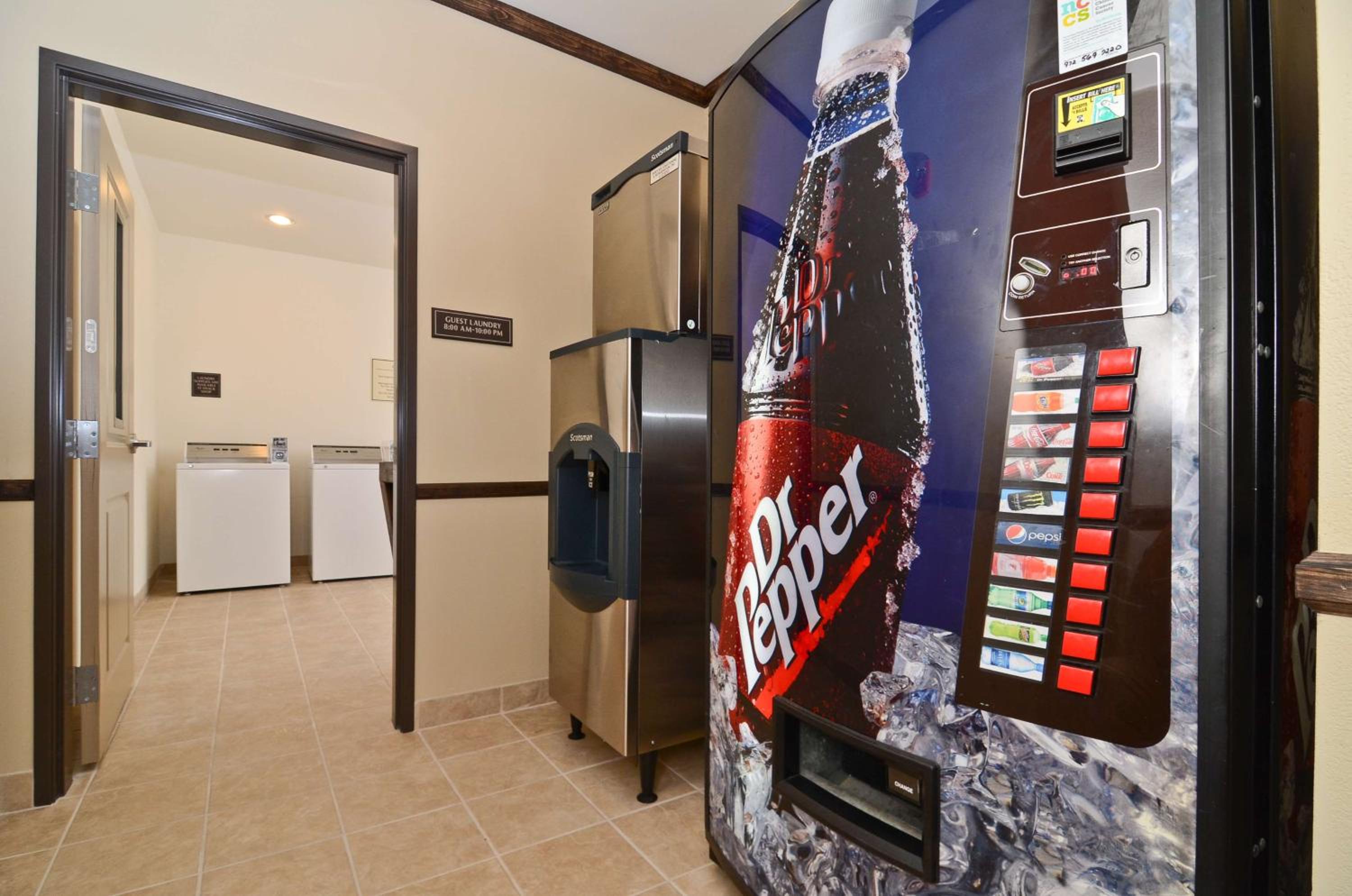 Best Western Plus Emory at Lake Fork Inn  Suites - Property Image 6