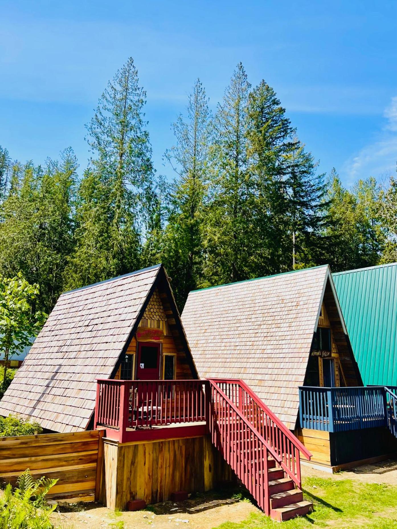 Bratty Catty Cabin
