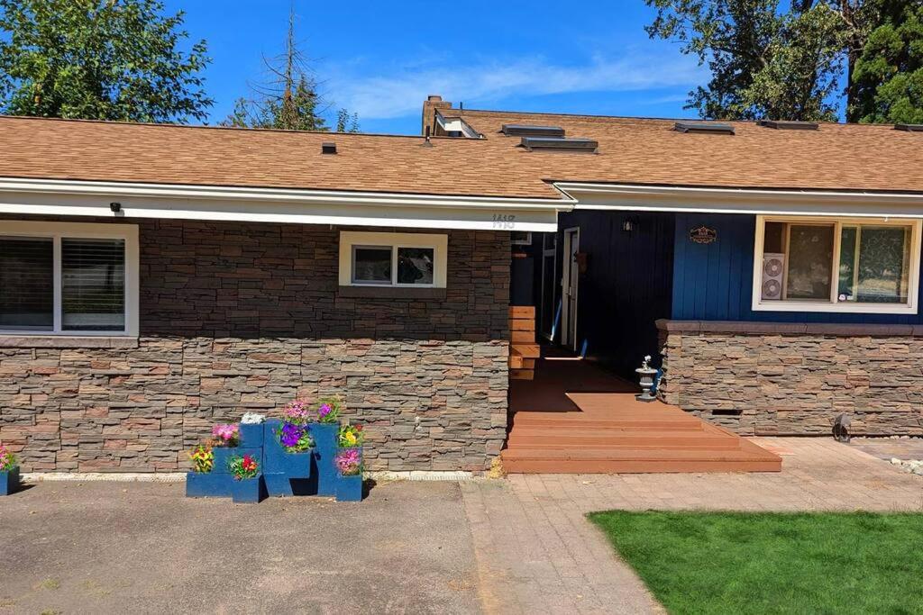 Hotel The Van Gogh Apartment - a cozy, creative retreat - Image 1