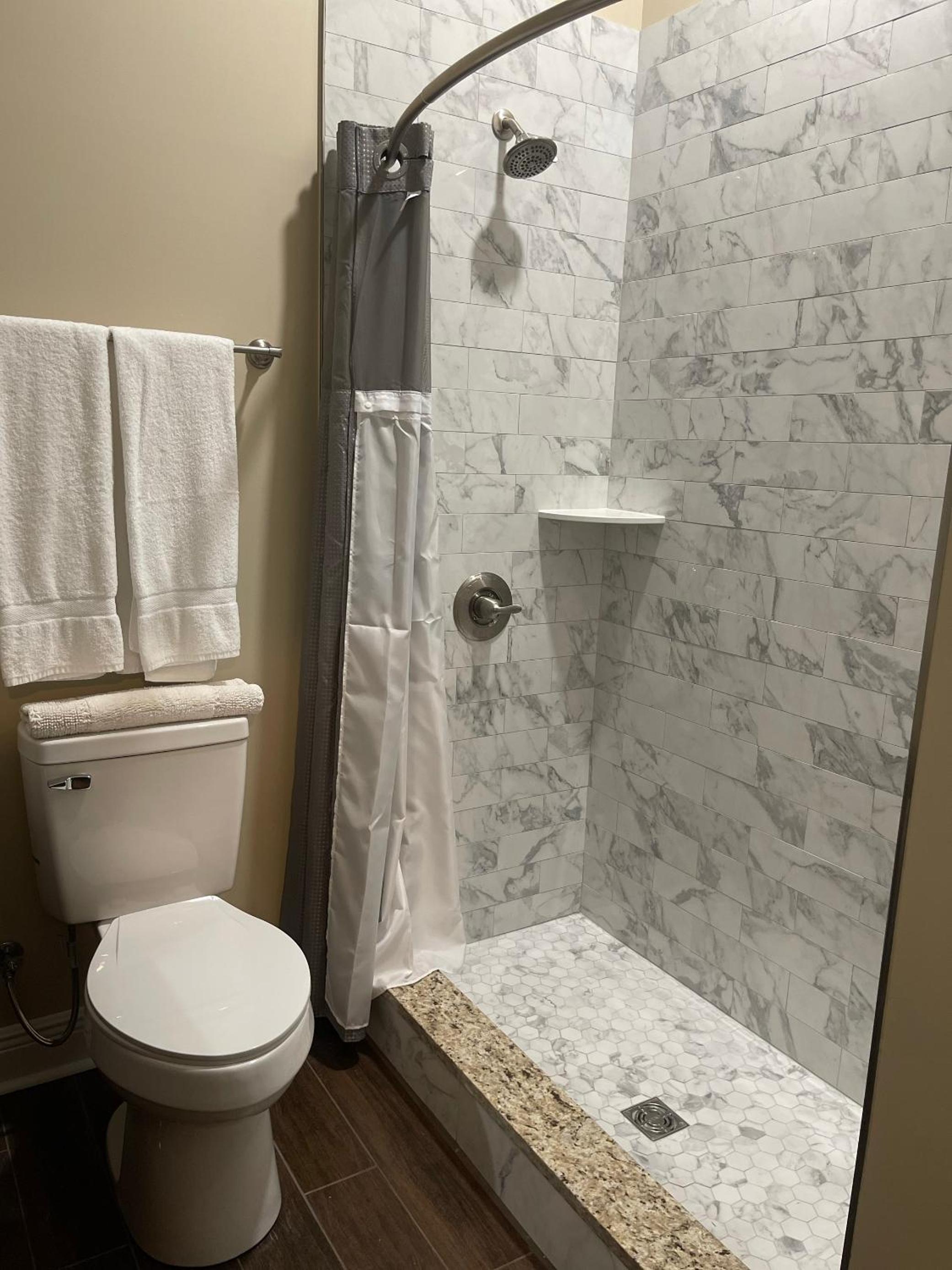 Cottonwood Vacations - Magnolia Creek Lodge - Property Image 21