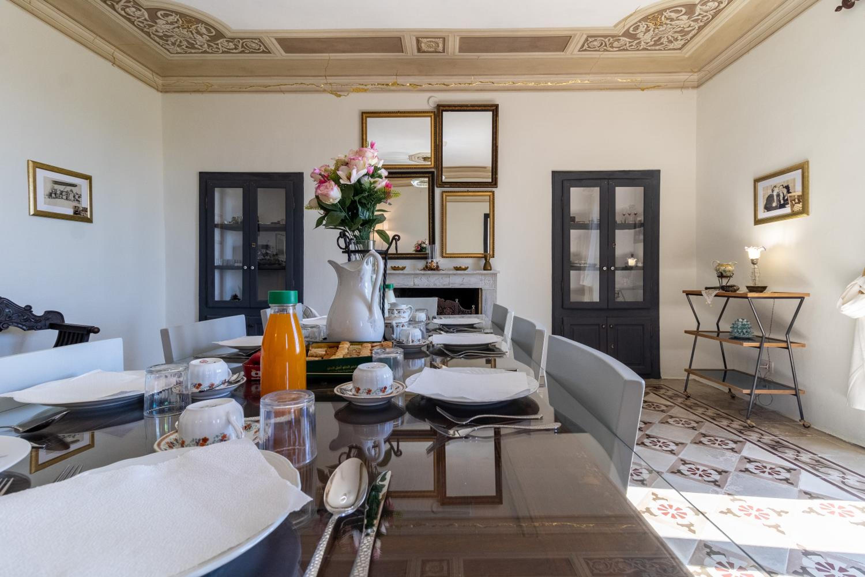 Photo 68