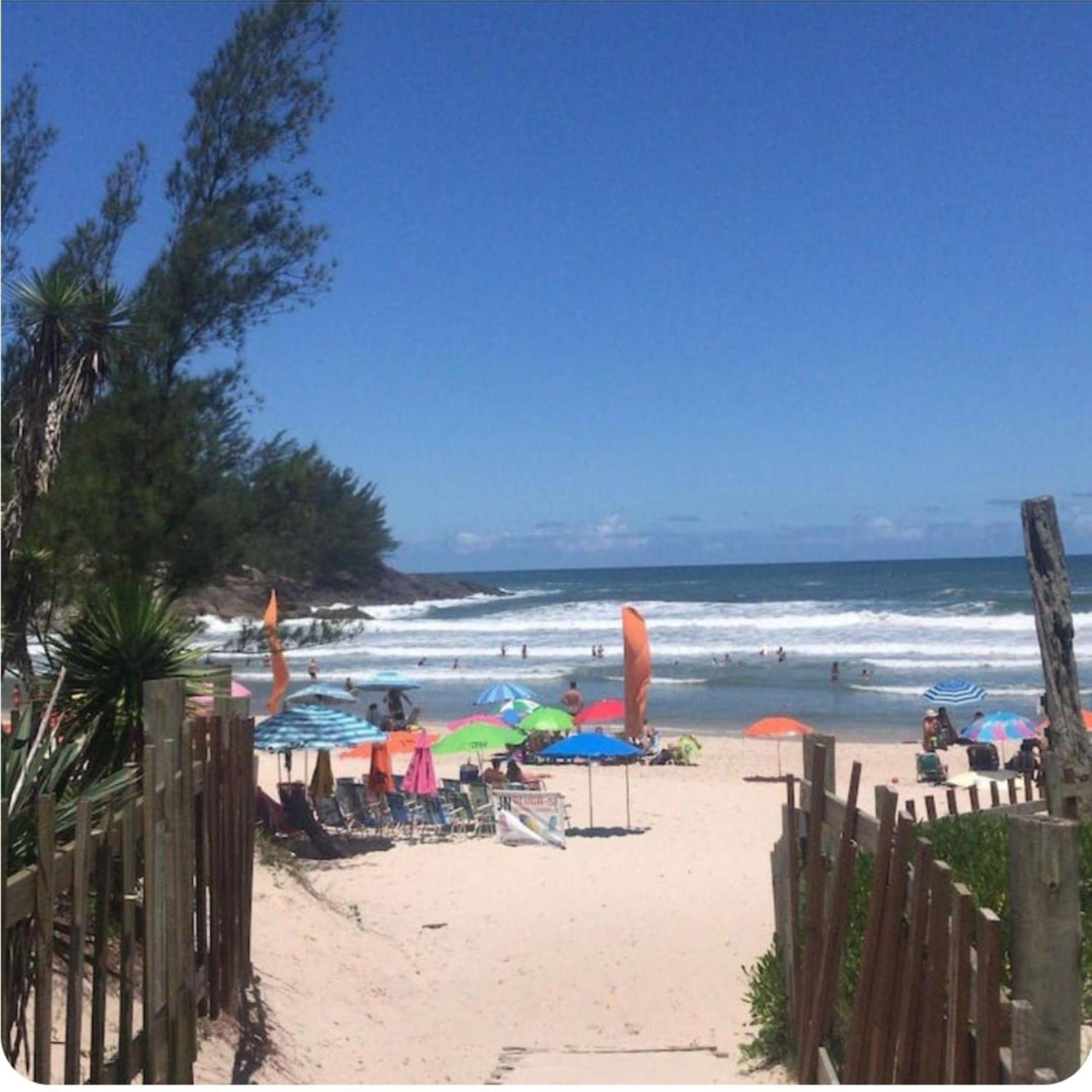 Casa na Praia da Ferrugem com 2 vagas