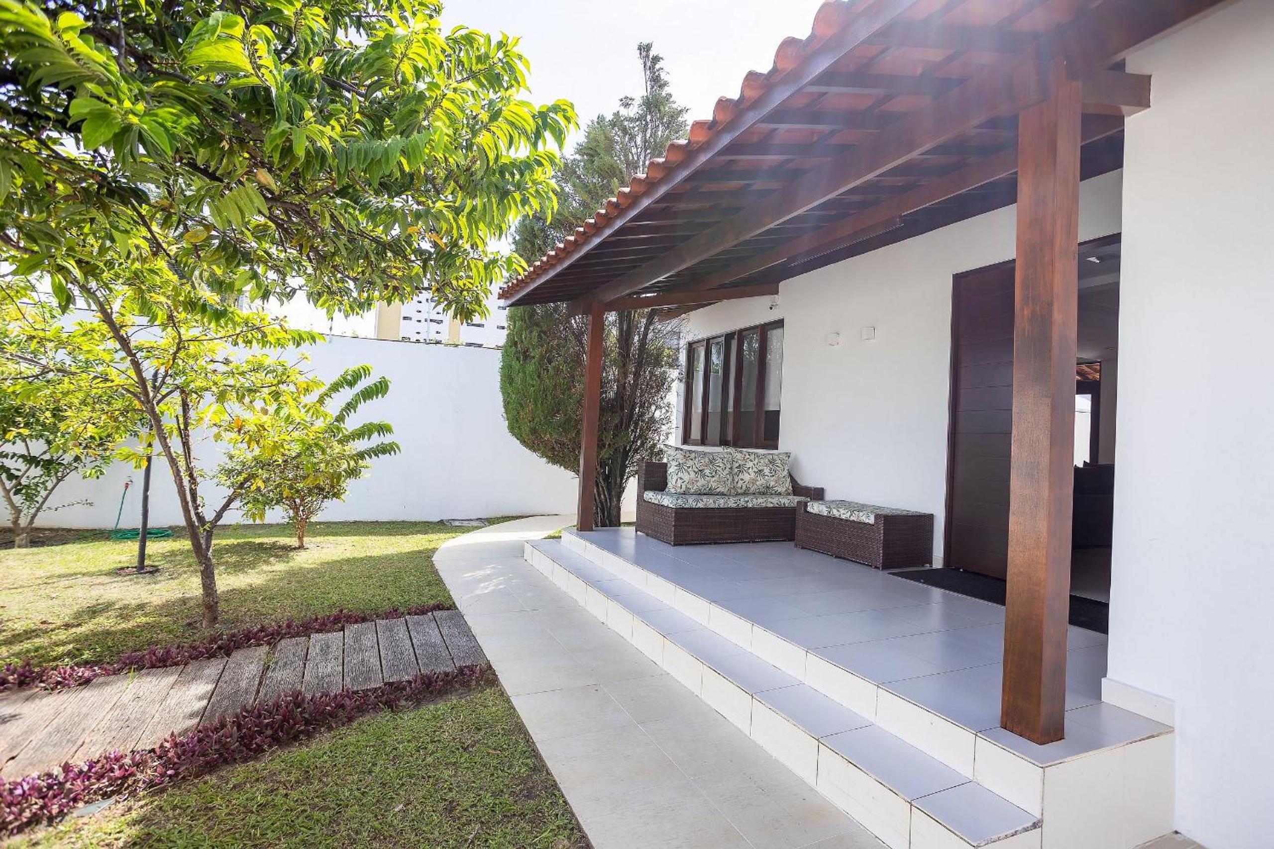 Garden House - Bessa Beach by Carpediem