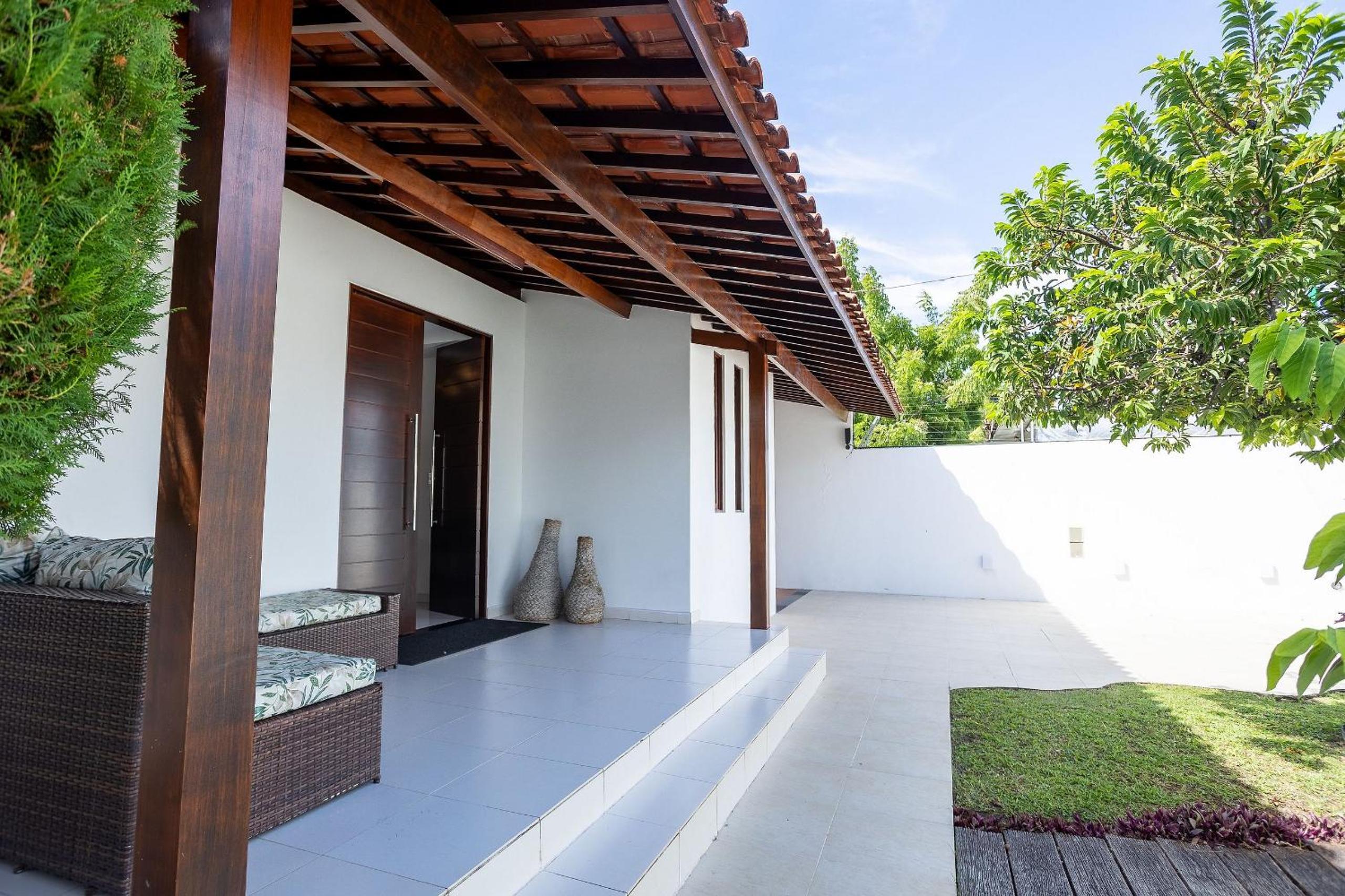 Garden House - Bessa Beach by Carpediem