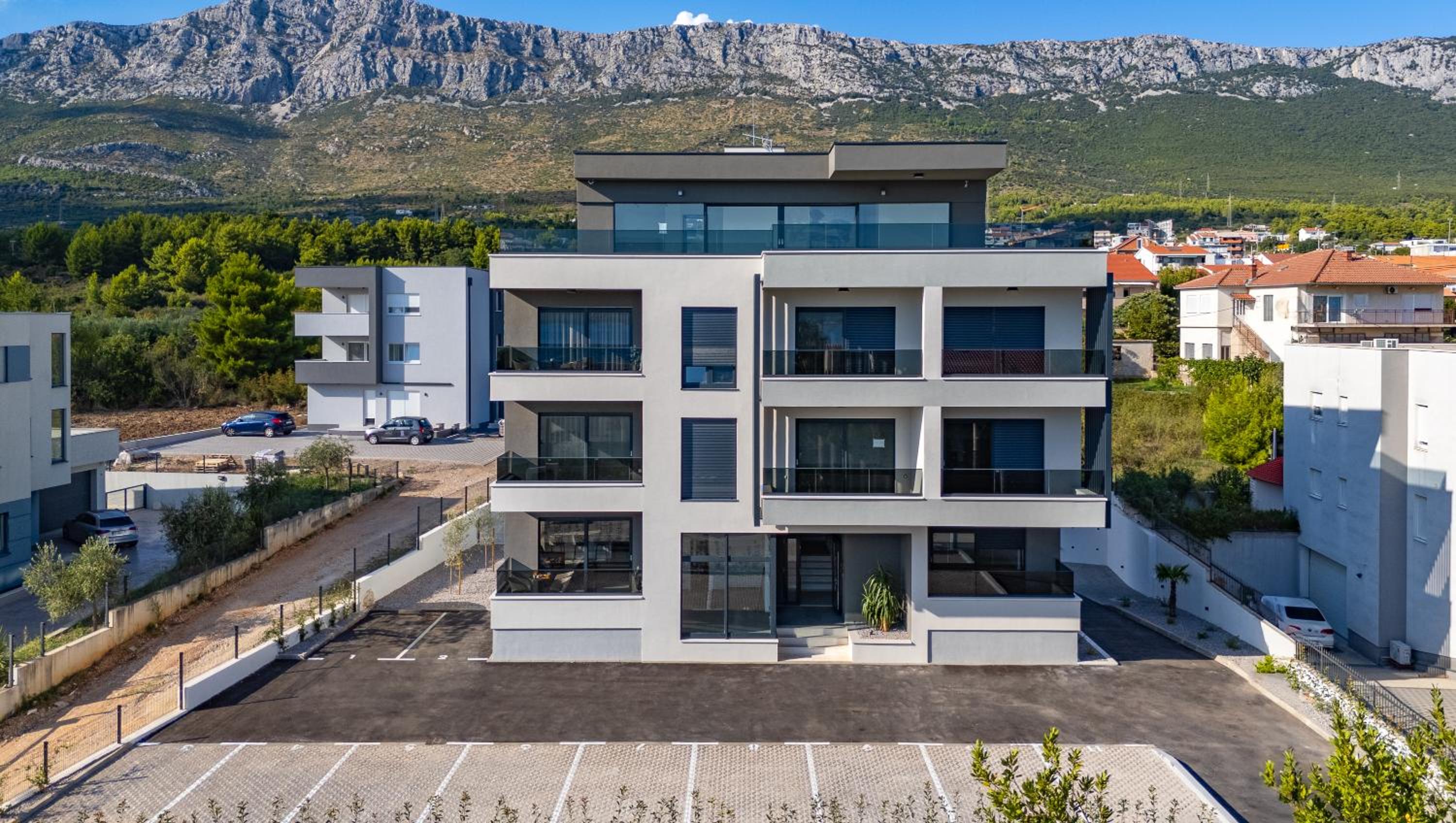 Luxury apartments Olive view 2